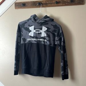Lot of 4 Boys M hoodies.